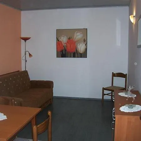 Luca - With Courtyard * Povljana