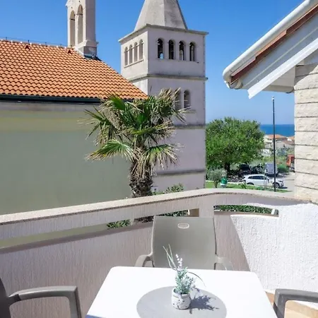 Apartman Luca Povljana